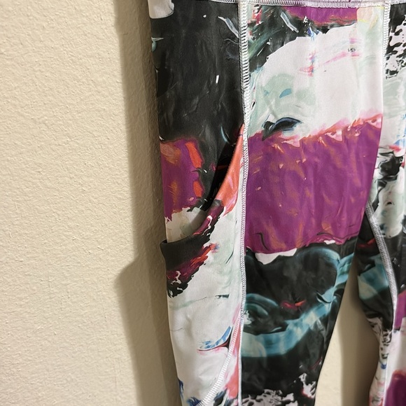 Lululemon Multicolor Leggings Size 8 - Picture 8 of 12